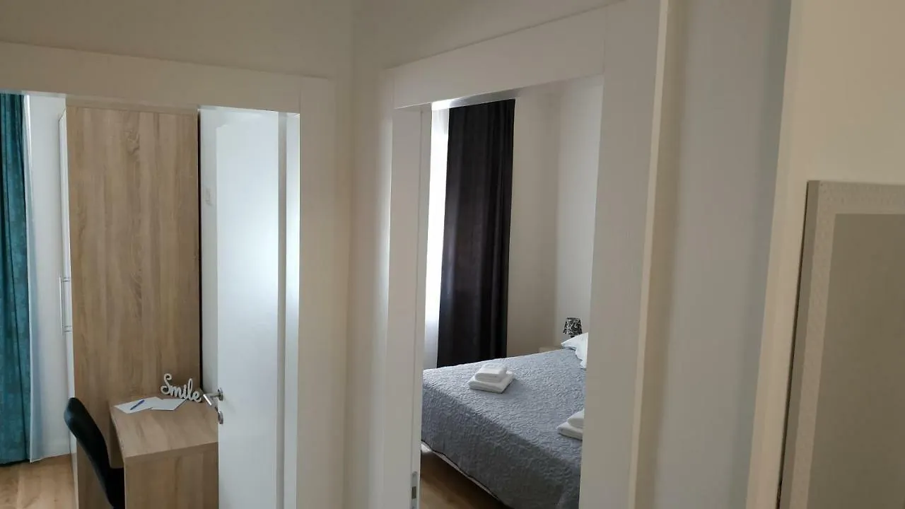 Tempus Apartment Split 0*,